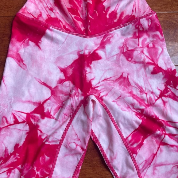 SOLD BALANCE ATHLETICA OASIS LEGGINGS - Picture 4 of 8